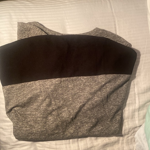 Express Dressy Tshirt - Picture 3 of 4